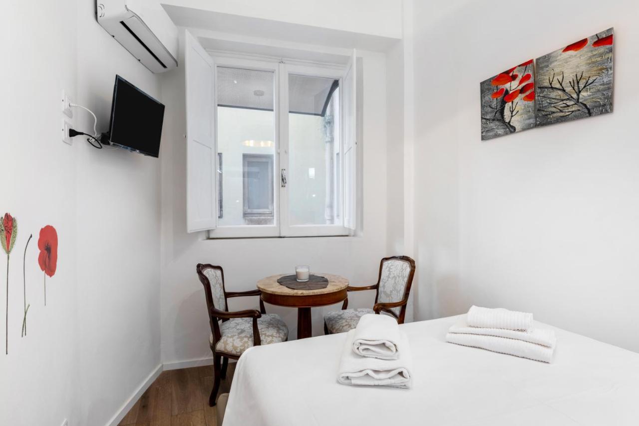 Room Fiore - Ponte Vecchio Mini Studio Florence Extérieur photo
